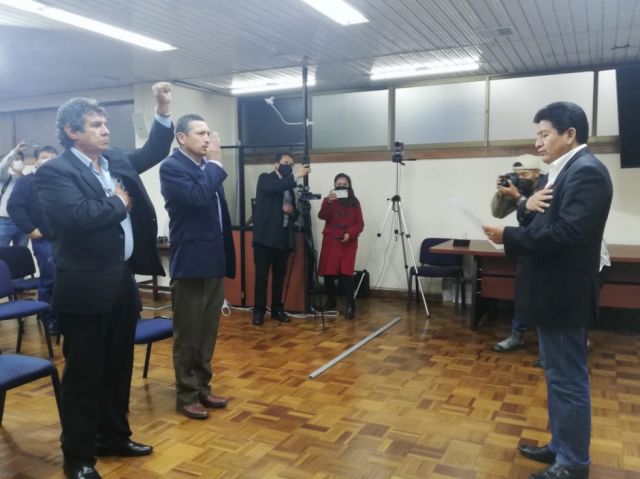 Celier Aparicio vuelve a la dirección de la DGAC y Beymar Escalier jura como presidente del Directorio ENF