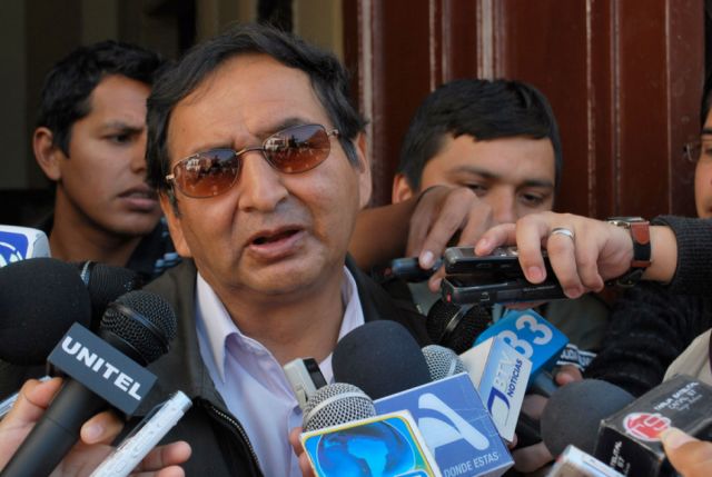 Gobernación pide embargo a Lino por caso de "tanques flexibles"