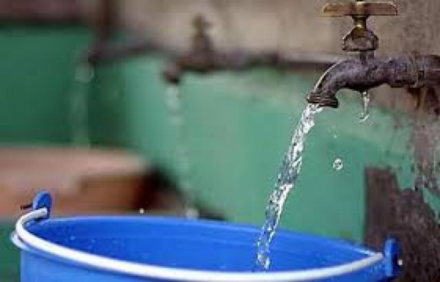 El agua comienza a cotizar en el mercado de futuros de Wall Street en medio del temor a su escasez