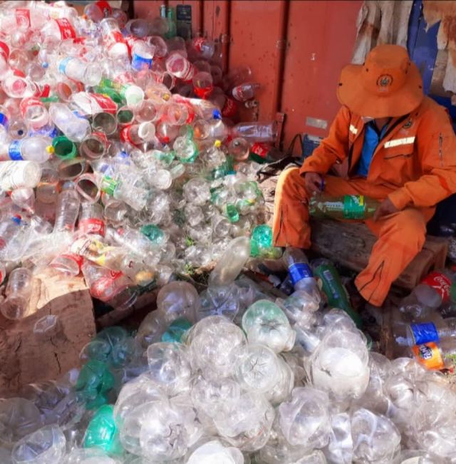 Alcaldía opta por decoración navideña ecológica en Tarija