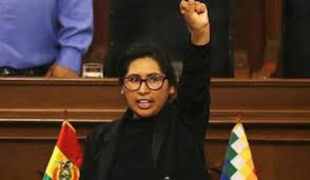 Ampliado del MAS en El Alto elige a Eva Copa como candidata a la Alcaldía 
