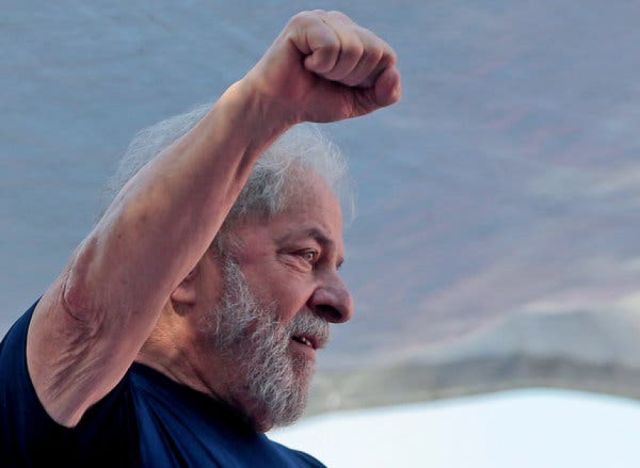 Archivan denuncia contra Lula da Silva