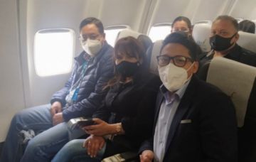 El Presidente se fue a Brasil en un vuelo comercial