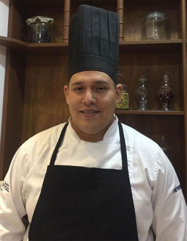 Chef  Internacional, Luis Chavarría Aparicio