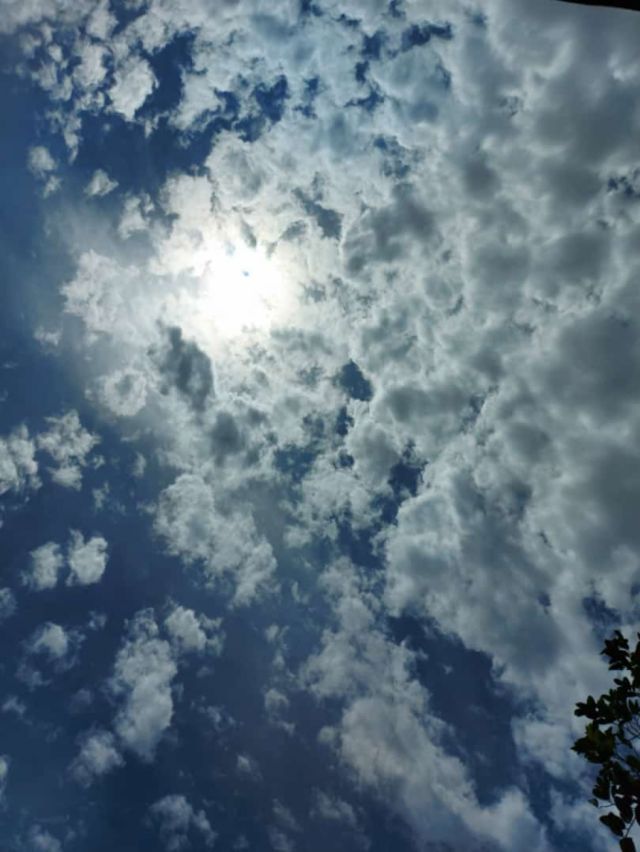 Comenzó el eclipse total de sol, en Tarija llega al 40% al mediodía