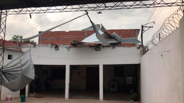 Tormenta y vientos causan destrozos en Yacuiba y Bermejo