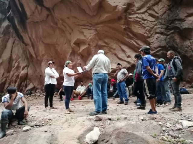 Elena, la guaraní que lucha contra petroleras en el Chaco tarijeño por un trabajo