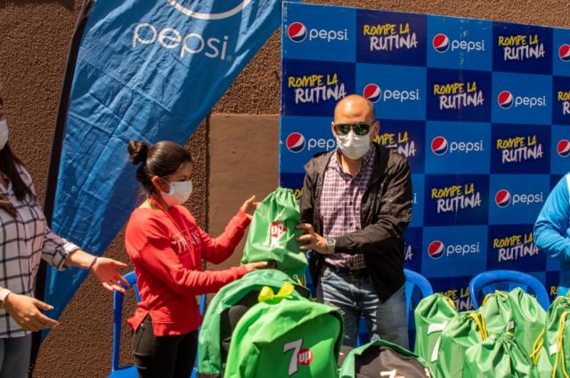 CBN, a través de su marca Pepsi, entrega ítems de bioseguridad para tiendas en Cochabamba
