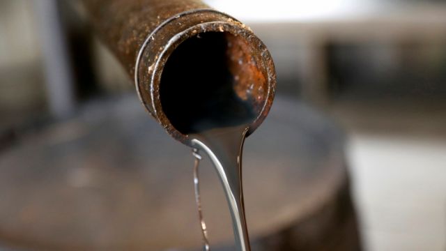 El barril de Brent supera los 52 dólares por primera vez desde el 5 de marzo