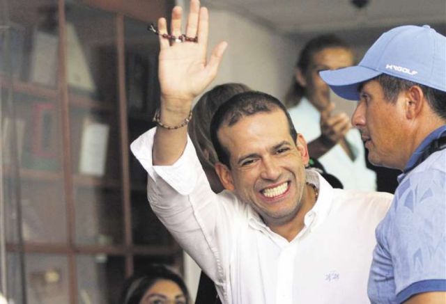 Camacho se lanza como candidato a Gobernador de Santa Cruz