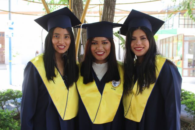 UCB titula a 75 nuevos profesionales