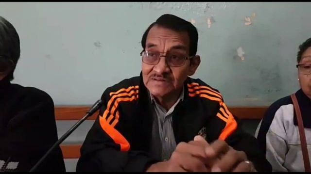 Adultos mayores piden entrega de la canasta 