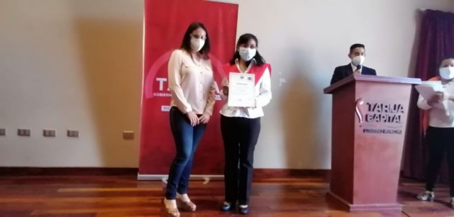Municipio de Tarija certifica en nivel técnico a 128 estudiantes de los centros CAP