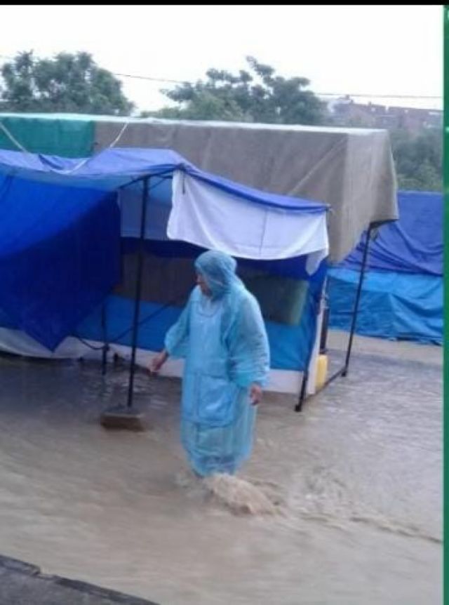 Feria Navideña y diferentes barrios de Tarija sufren inundaciones a causa de las lluvias