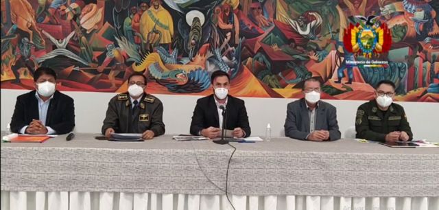 Ministerio de Salud coordina acciones con las FF.AA. y Policía frente al incremento de casos de Covd-19