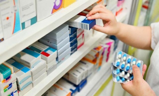 Activan línea gratuita para denunciar irregularidades en venta de medicamentos