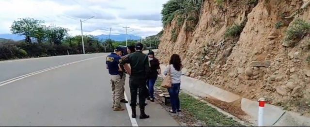 Encuentran restos óseos  en plena carretera a Santa Ana 