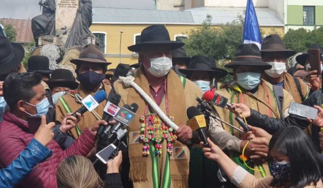 Campesinos de Achocalla anuncian “chicote” para responsable de “dedazo” en candidatura 