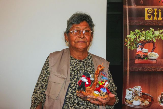 Ruth Mercado, “una tarijeña  de oro” con manos artesanas