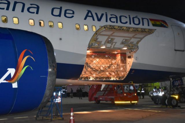 Llega a Bolivia un lote de 650 mil pruebas de antígeno nasal