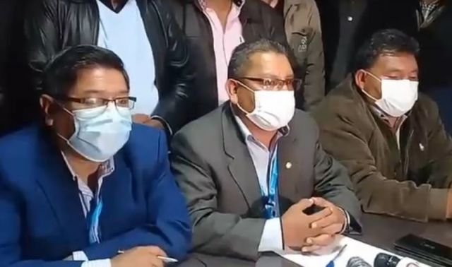Choferes ratifican el paro de 48 horas en desacuerdo con las medidas planteadas por el Gobierno
