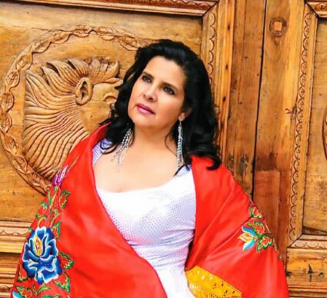 La conocida artista Enriqueta Ulloa retorna a la arena política en Tarija