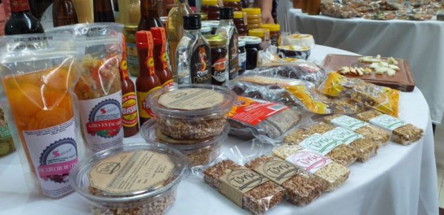 Microempresarios de Tarija fijan mesas  técnicas para analizar créditos 