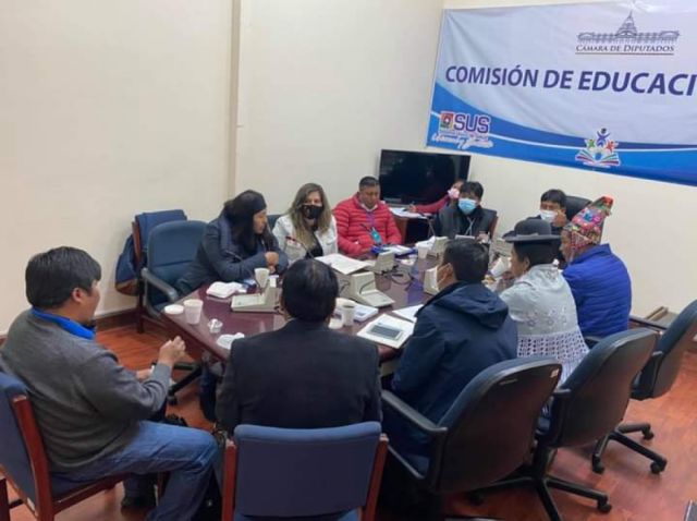 Una comisión de diputados  analiza conflicto de la UNO-Tarija