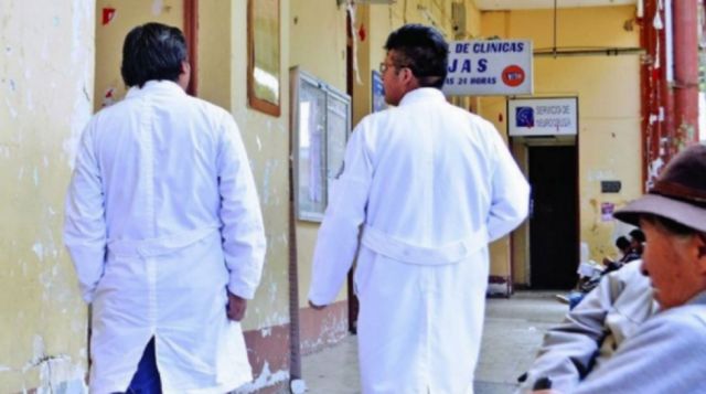 Rebrote Covid-19: Médicos piden cuarentena de 15 días