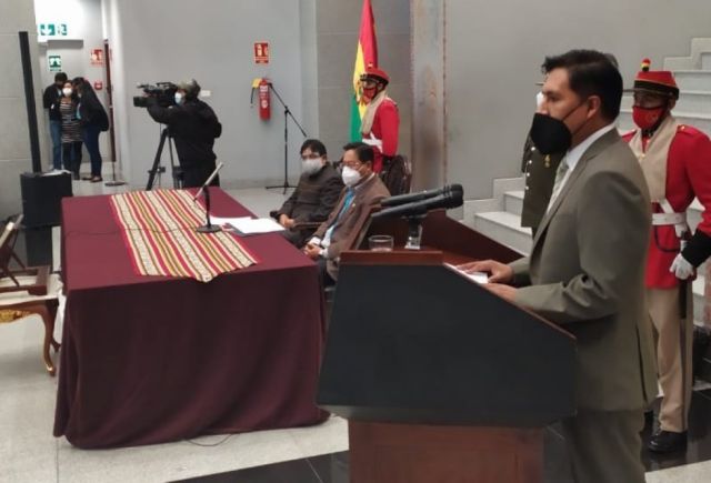 Jeyson Auza Pinto es el nuevo Ministro de Salud