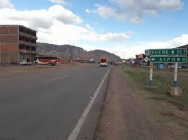Fallece un hombre tras agresión en punto de bloqueo en Sucre