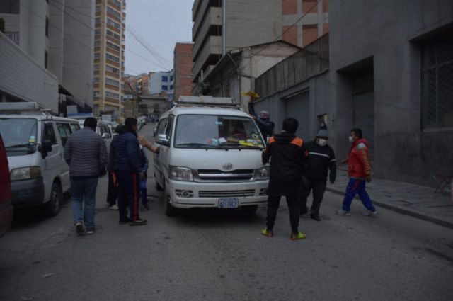Policía busca despejar las calles y garantizar la libre circulación 