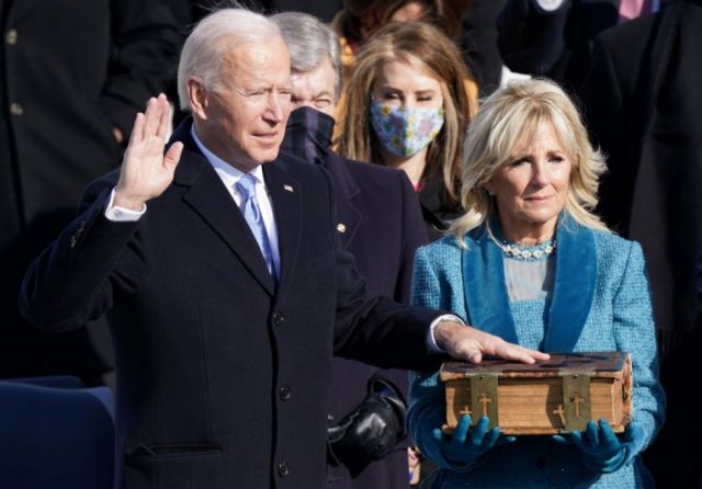 Biden jura como presidente de Estados Unidos