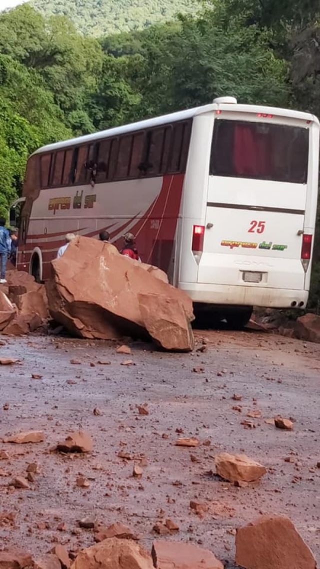 Reportan derrumbes en la carretera Tarija al Chaco
