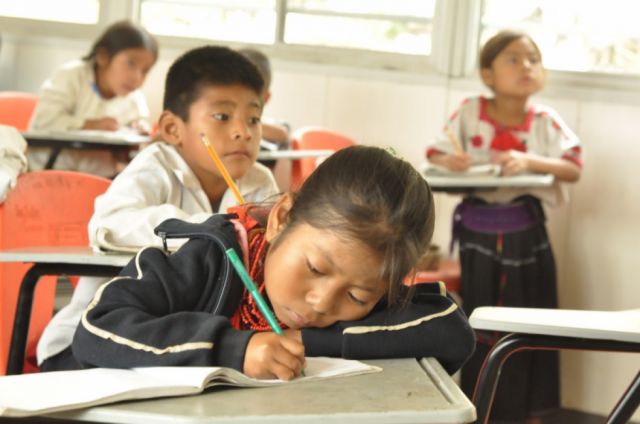 Estudiantes podrán contar con internet gratuito y pasar clases virtuales