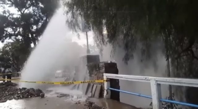 Ruptura de "tubería de 16" afecta dotación de agua en barrios de Tarija