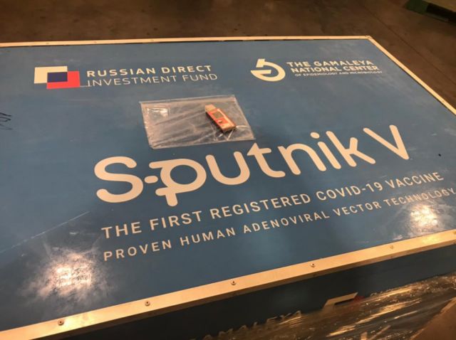 Primer cargamento de vacunas Sputnik V contiene 20 mil dosis