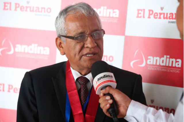 Detienen a un gobernador en Perú