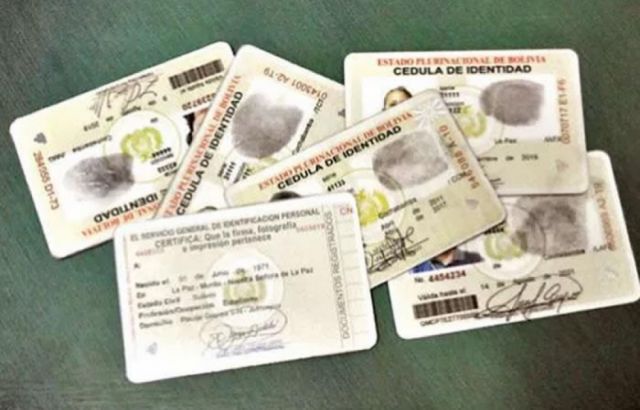 Denuncian que gobierno de Áñez adquirió plásticos de carnet de identidad de exempresa de venta de cosméticos
