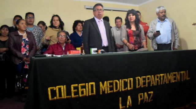 Médicos  determinan paro nacional indefinido en contra de la Ley de Emergencia Sanitaria