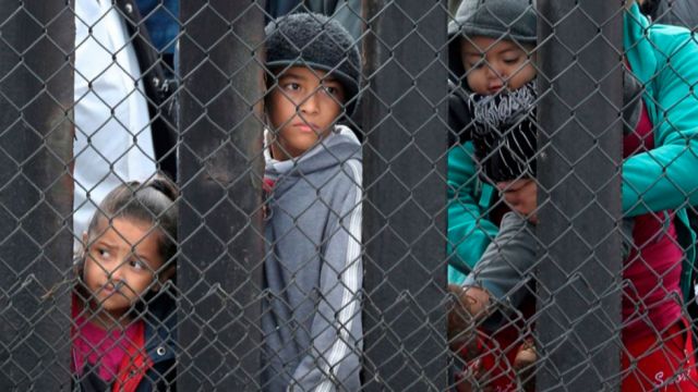 Autorizan la expulsión de niños migrantes