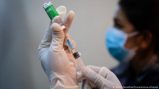 Astrazeneca  acelera  entrega de  vacunas 