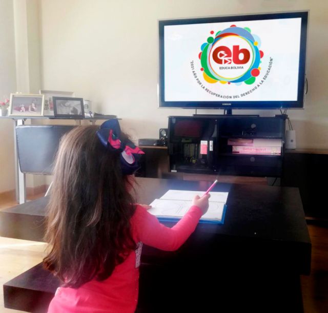 Educa Bolivia, inicia plan de educar por radio y TV