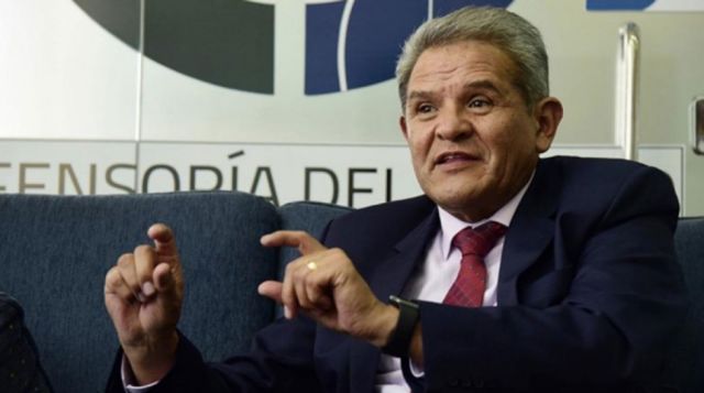 Senado aprueba homenaje póstumo a Rolando Villena