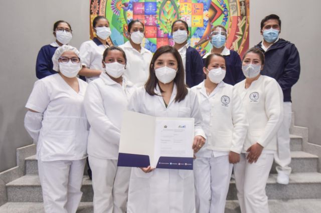 Covid: Gobierno contrata a 3.025 profesionales de salud