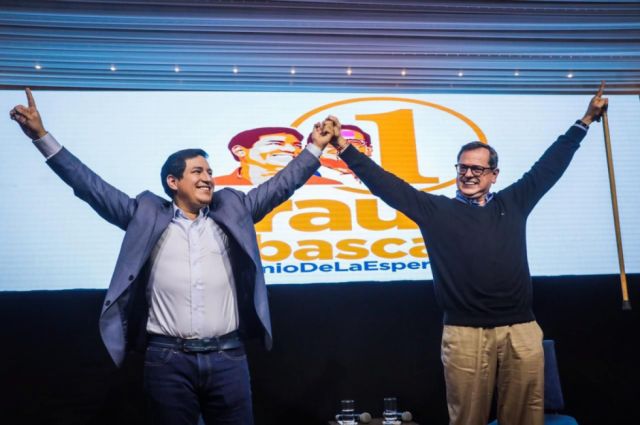 Elecciones en Ecuador: Pérez denuncia fraude y Arauz pide cuidar el voto