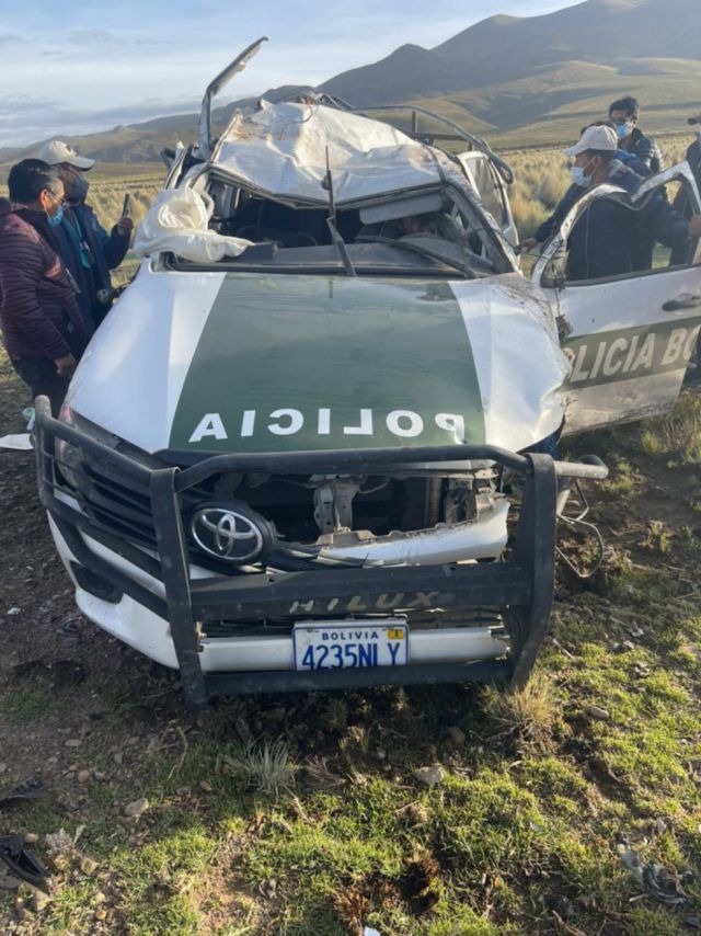 Accidente de tránsito deja a dos personas fallecidas