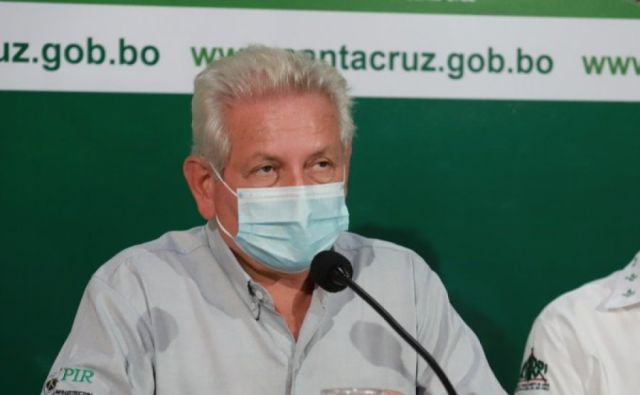 Santa Cruz concreta compra de 100.000 vacunas AstraZeneca