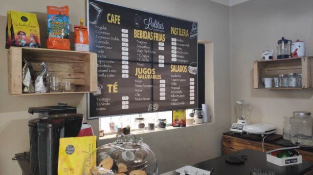 Un vistazo al mostrador de Lolita’s Coffeshop.