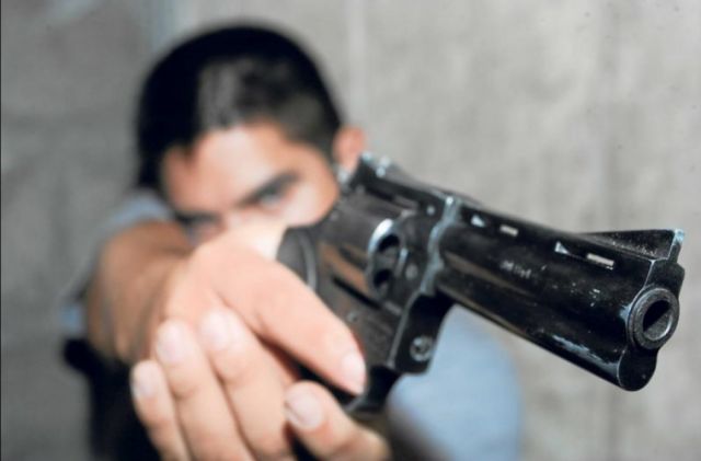 Hoy cautelan a adolescente que amenazó a dos menores con un arma en Tarija